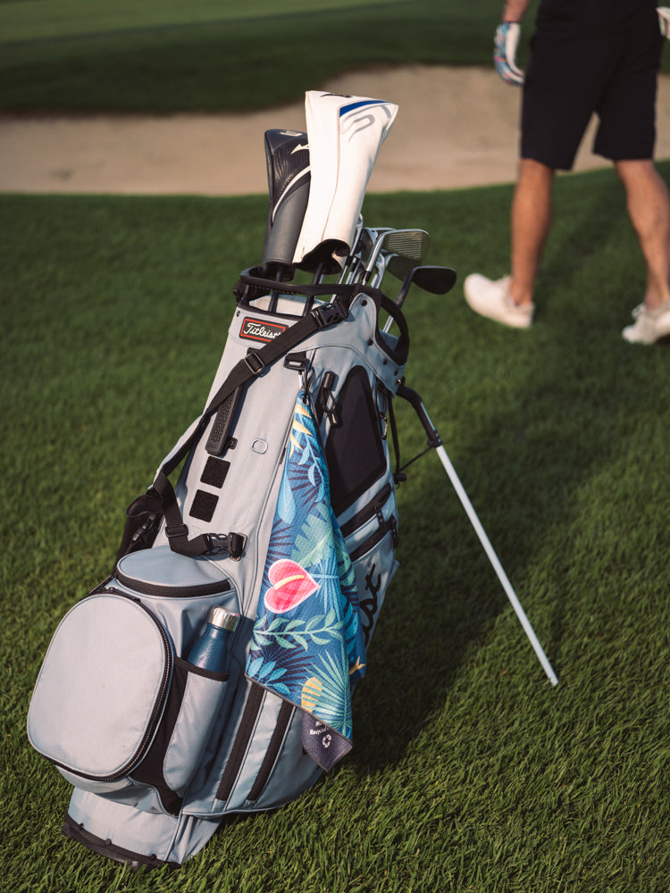WILD GOLF RECYCLED BAG TOWEL